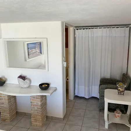 Traditional Cycladic Studio *