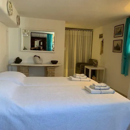 Traditional Cycladic Studio Holiday home *